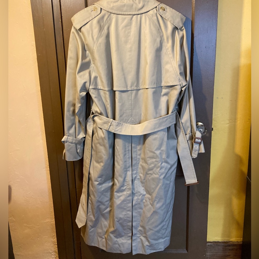 Burberry Vintage 48R (Regular) Trench Coat W/ Zippered Wool Liner 1960s/1970s